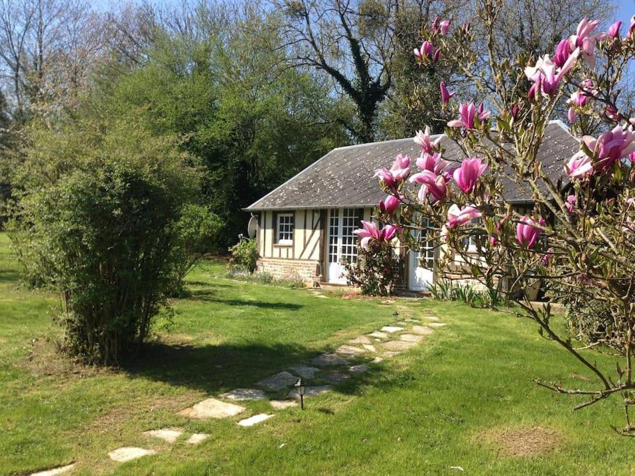 Domaine Du Bois L'Abbe Vila Épaignes Exterior foto